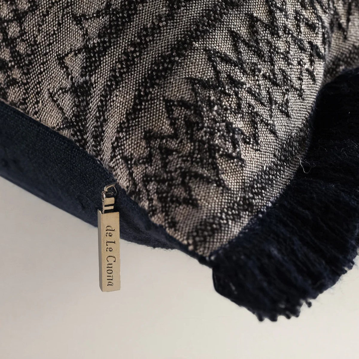 de Le Cuona | Kalahari Cushion With Fringe Detail