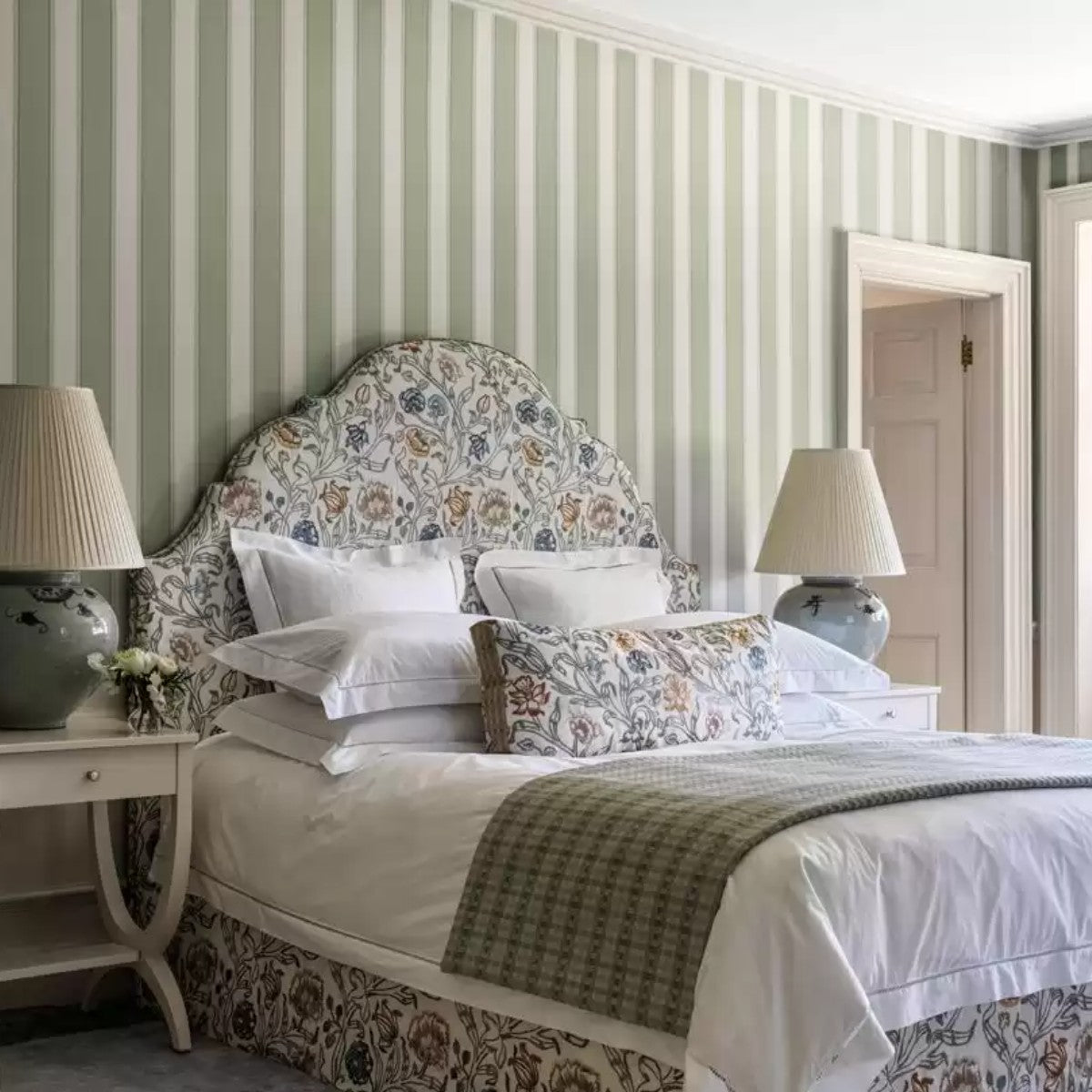 Nina Campbell | Sackville Stripe