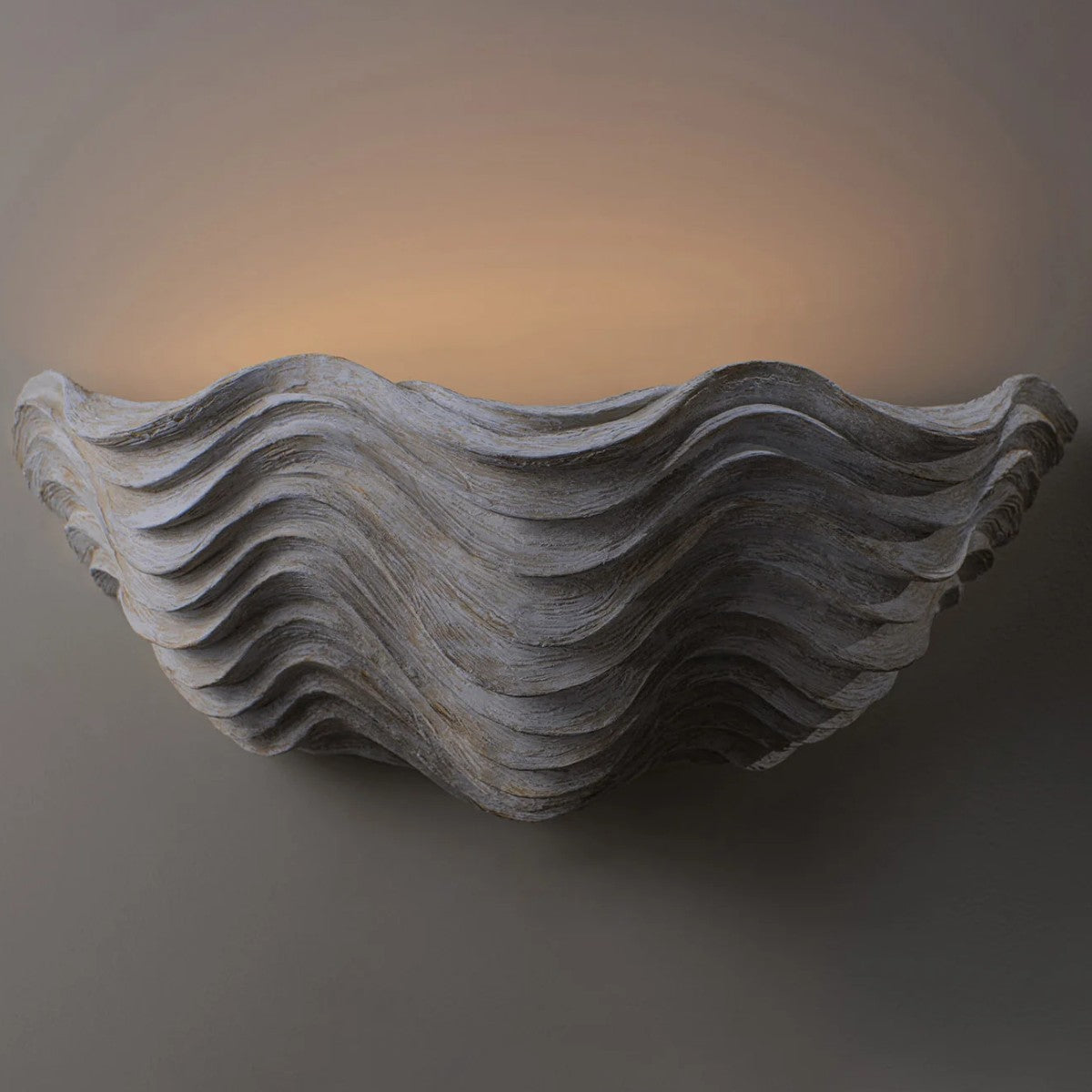 Porta Romana | Clam Shell Wall Light Large