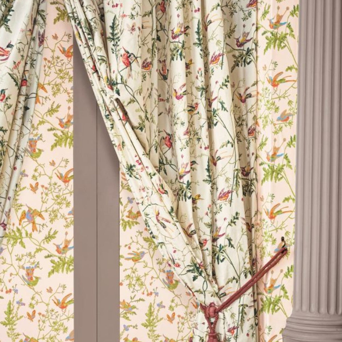 Cole & Son | Hummingbirds Cotton