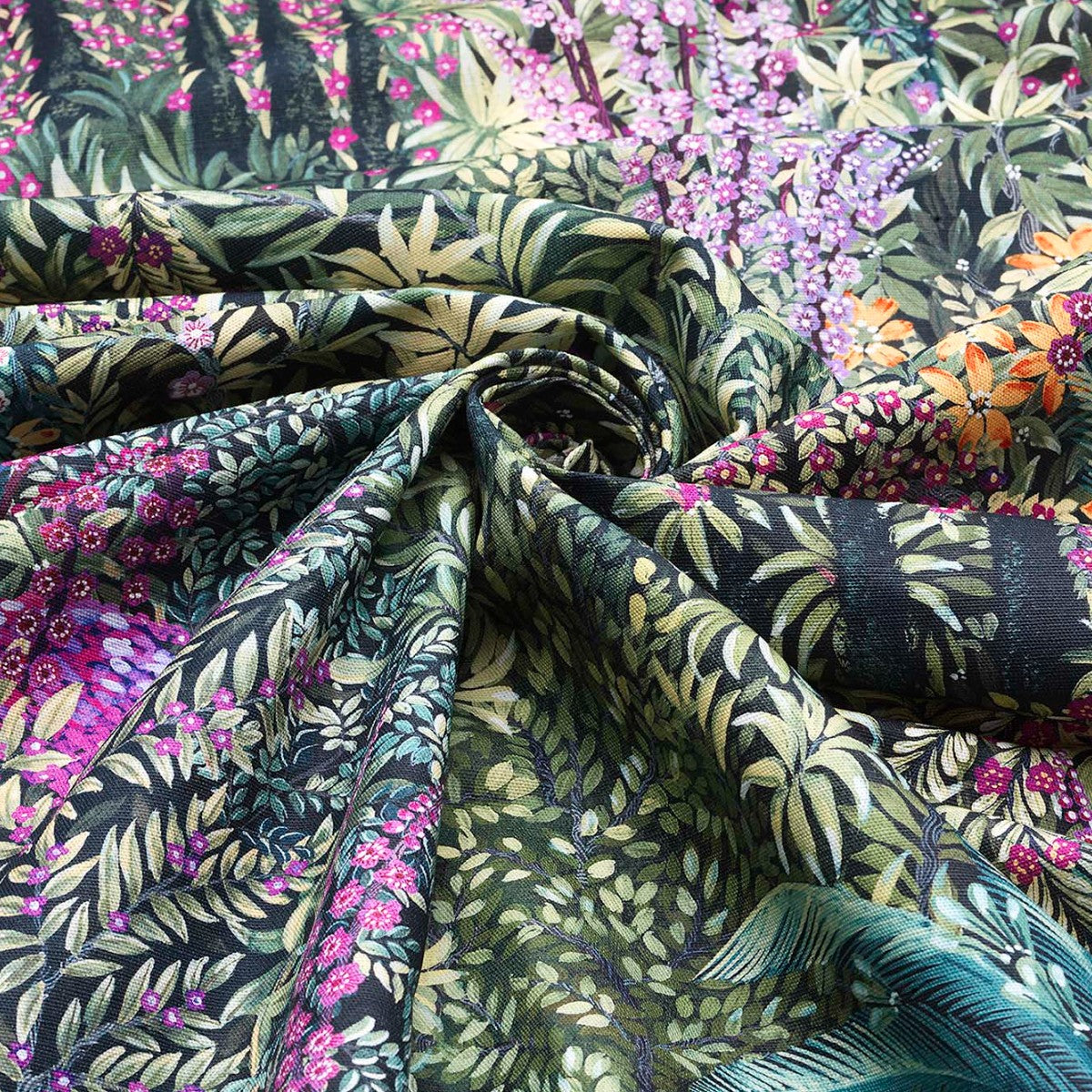 Cole & Son | Cascade Linen Union