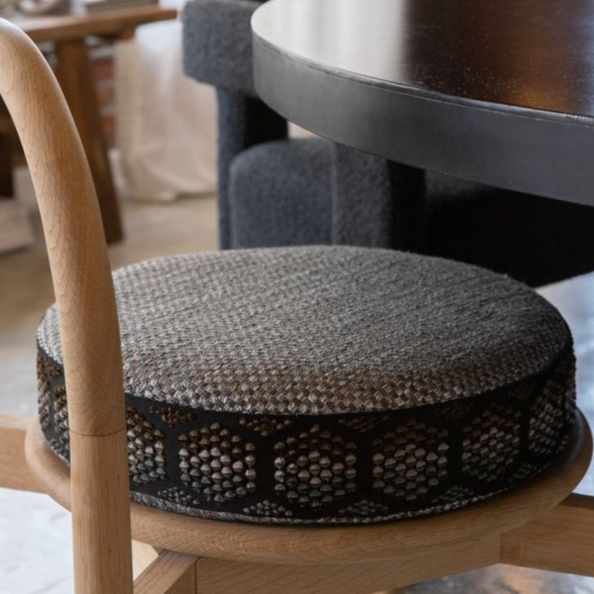 Samuel and Sons | Bumblebee Velvet Border