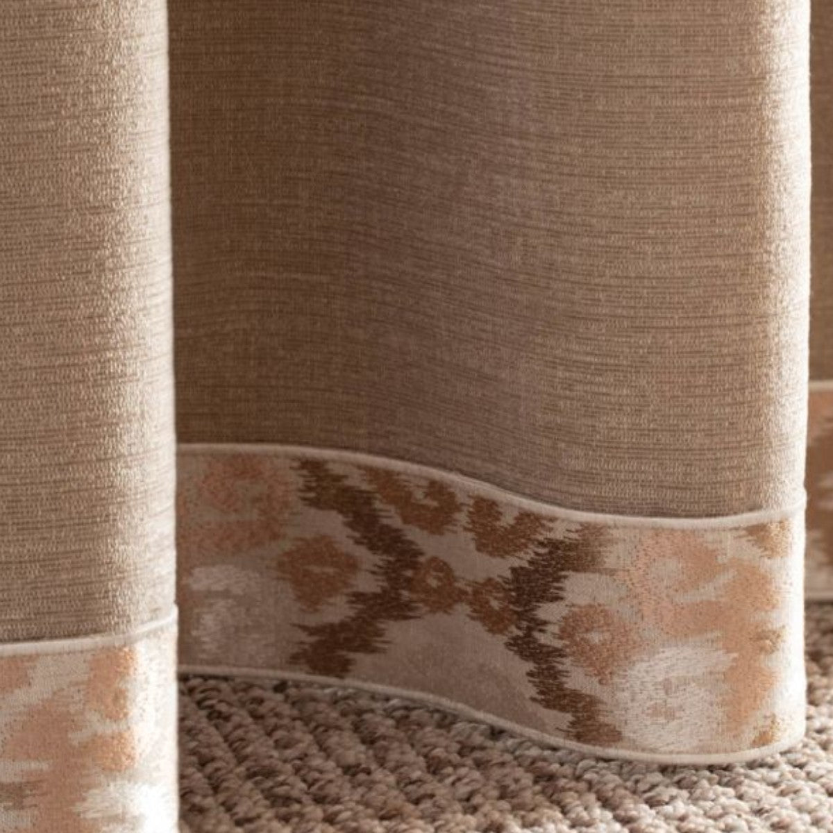 Samuel and Sons | Kauai Embroidered Border