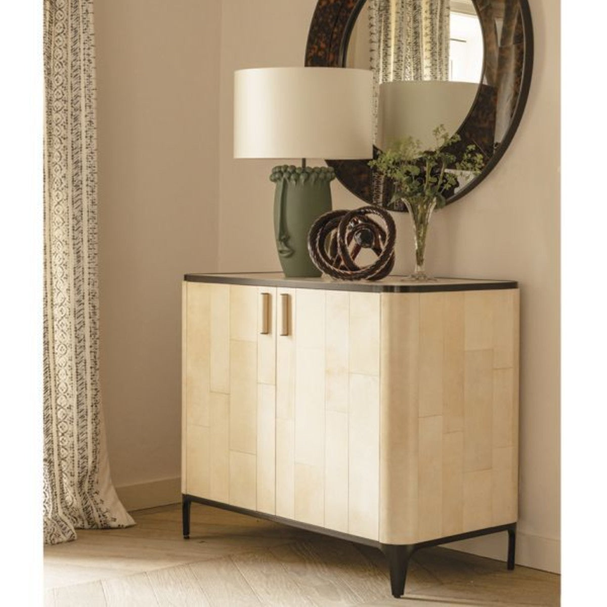 William Yeoward | Aventine Cabinet