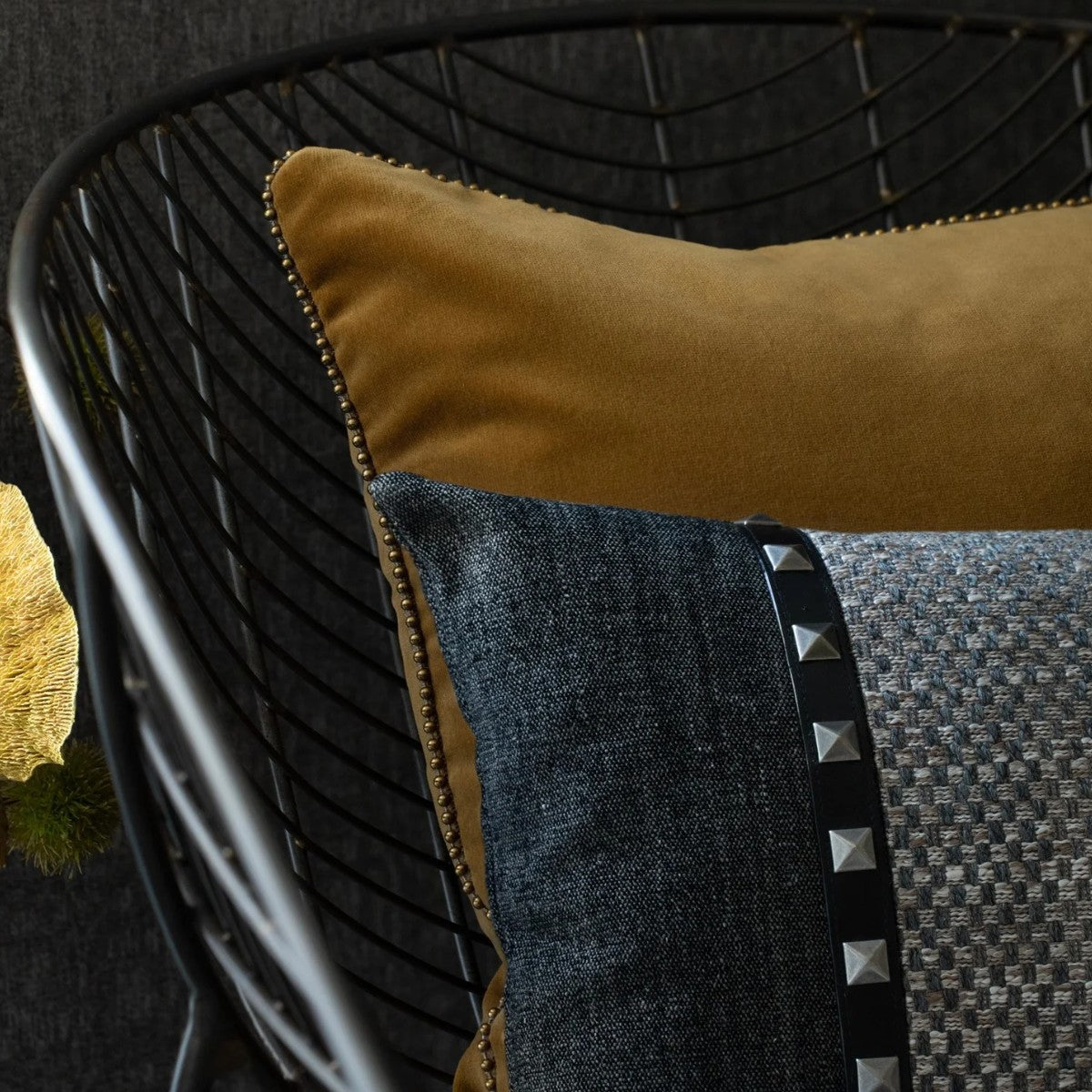 Samuel and Sons | Merens Nailhead Border