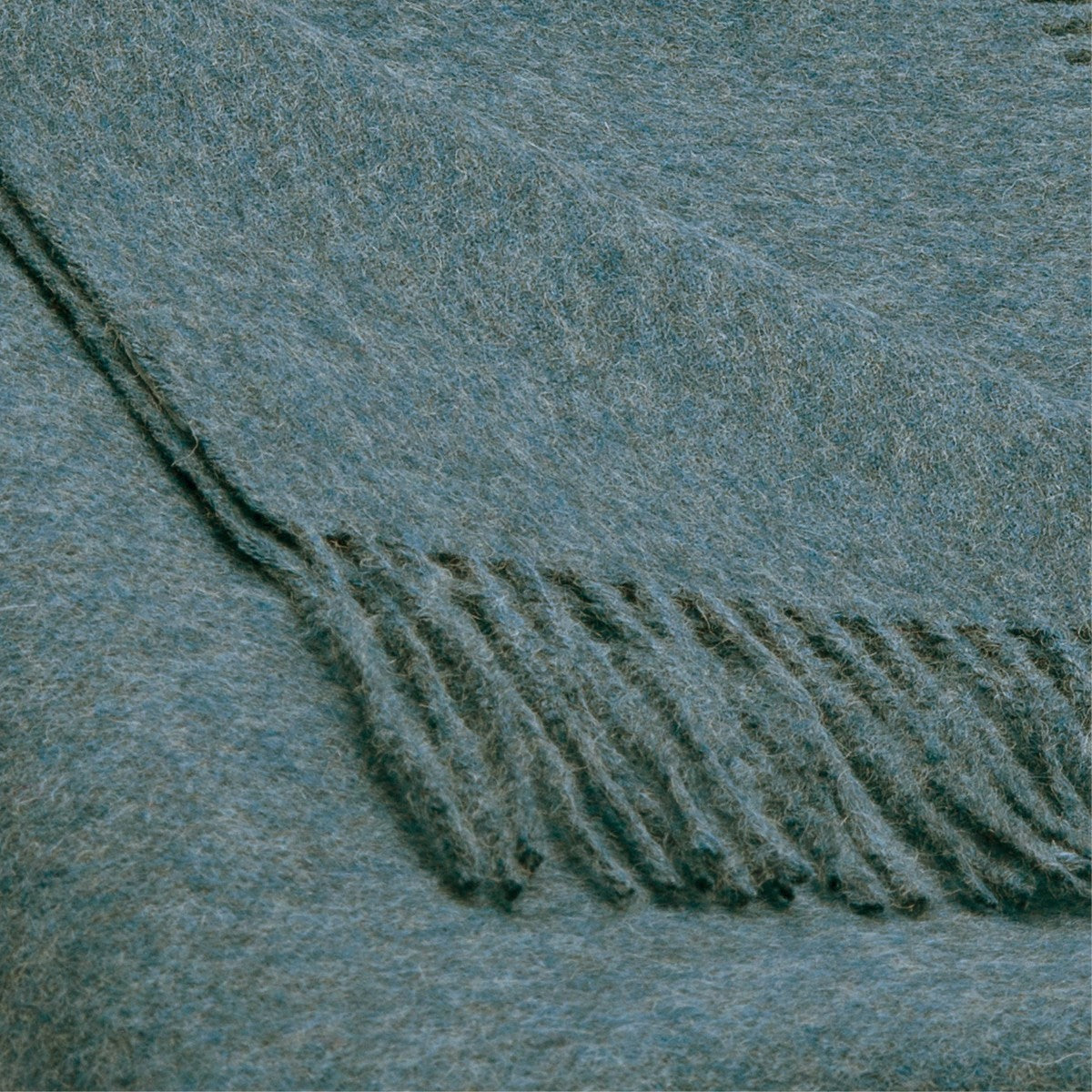 Nobilis | Amanda Throw