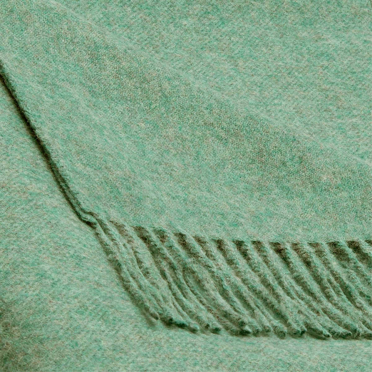 Nobilis | Amanda Throw