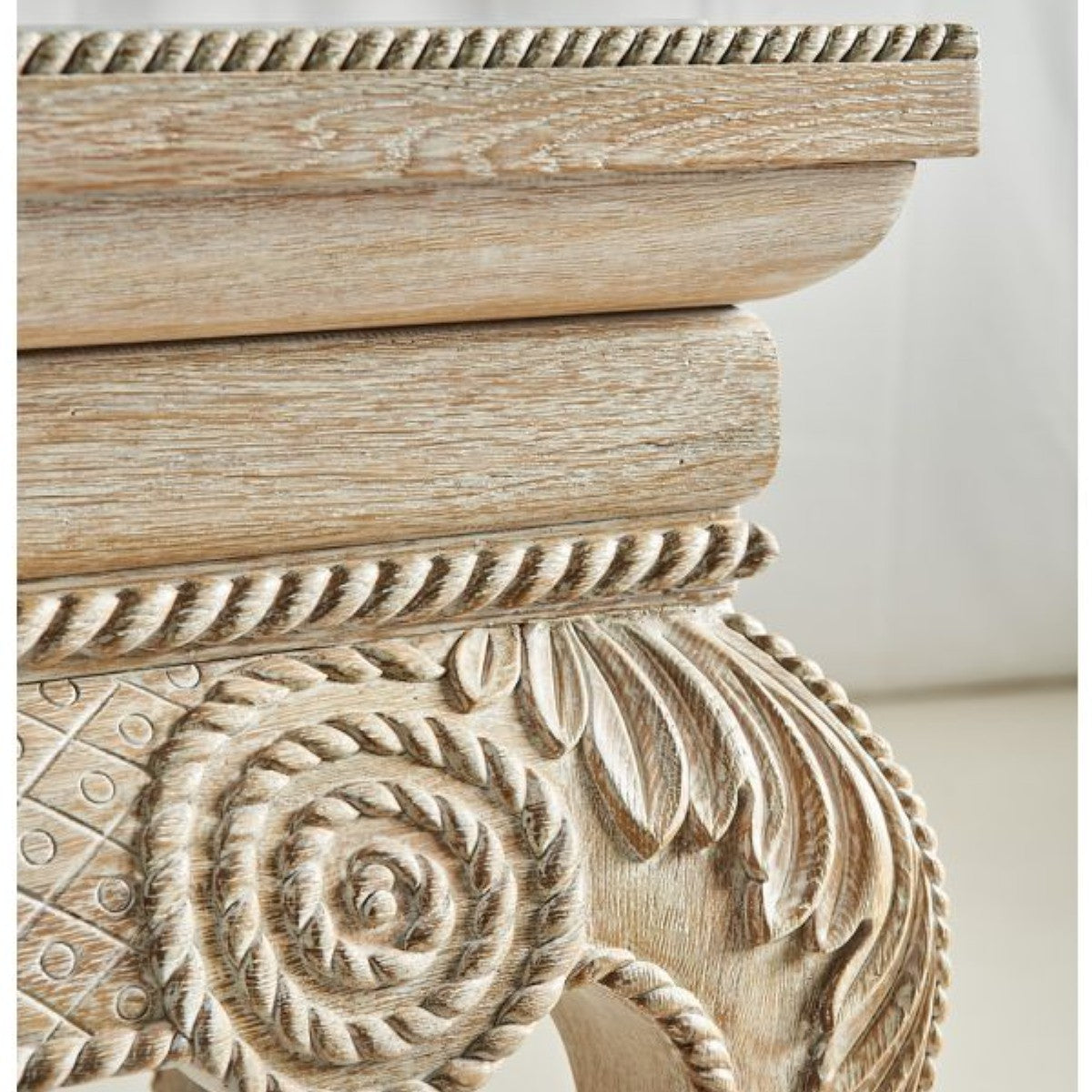 William Yeoward | York Mini Console Venetian White Oak
