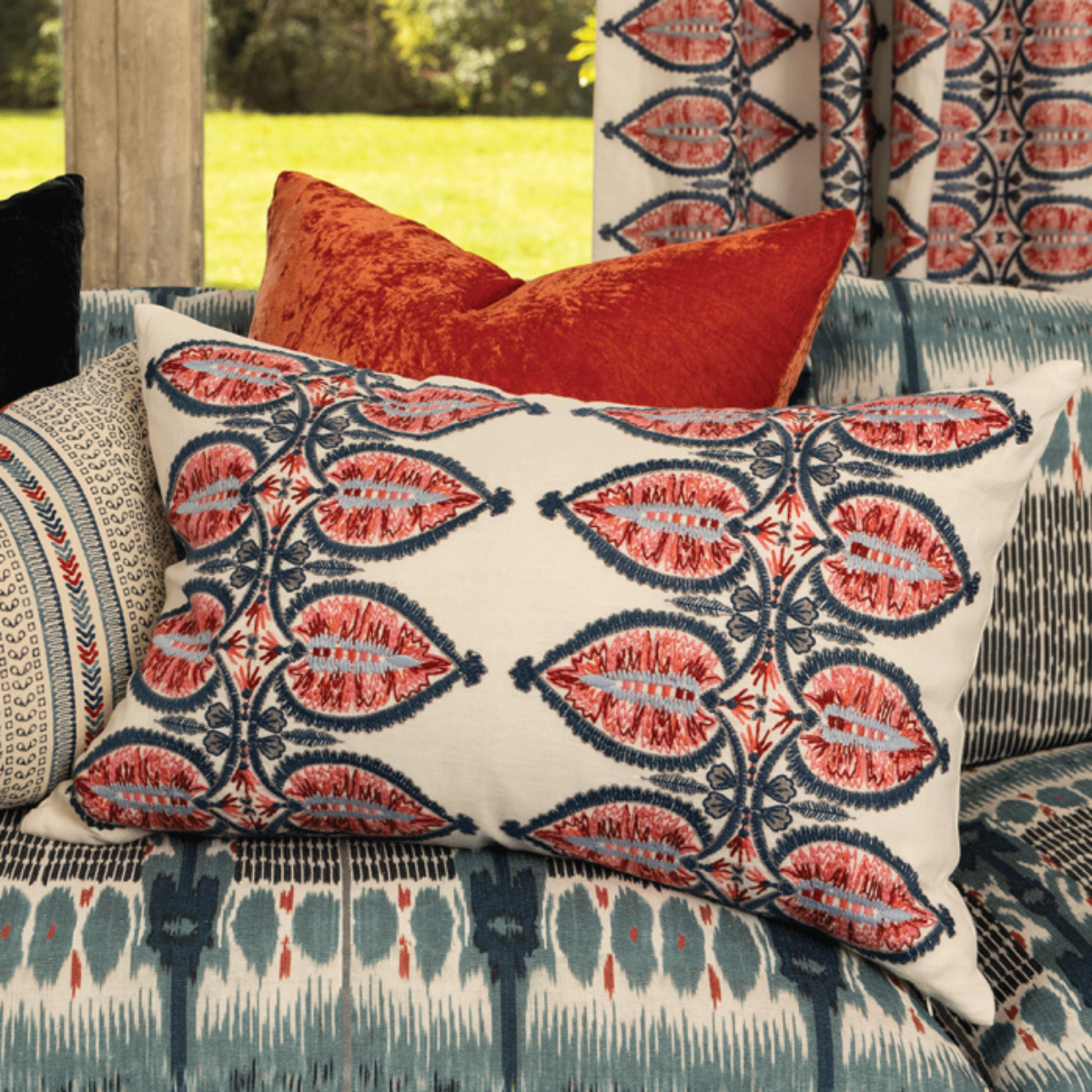 William Yeoward | Montacute Cushion