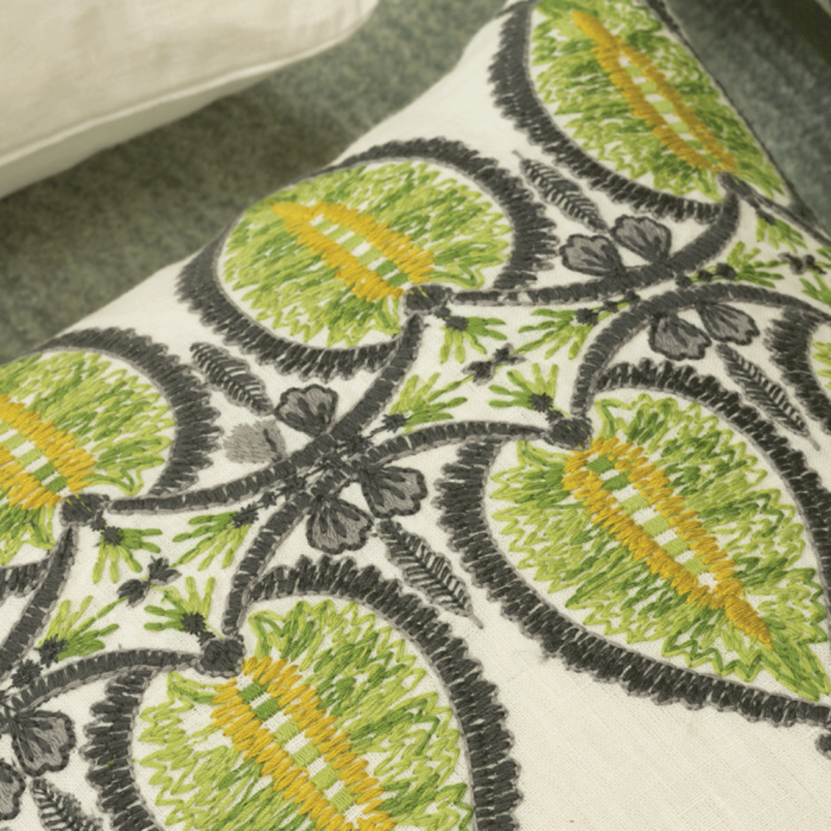 William Yeoward | Montacute Cushion