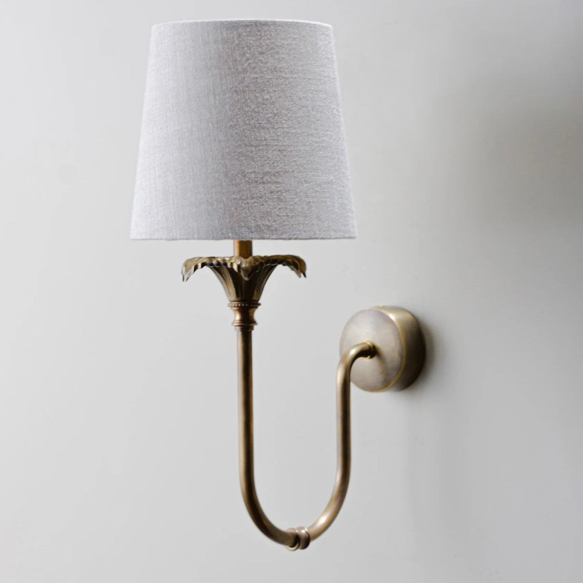 Porta Romana I Edith Wall Light