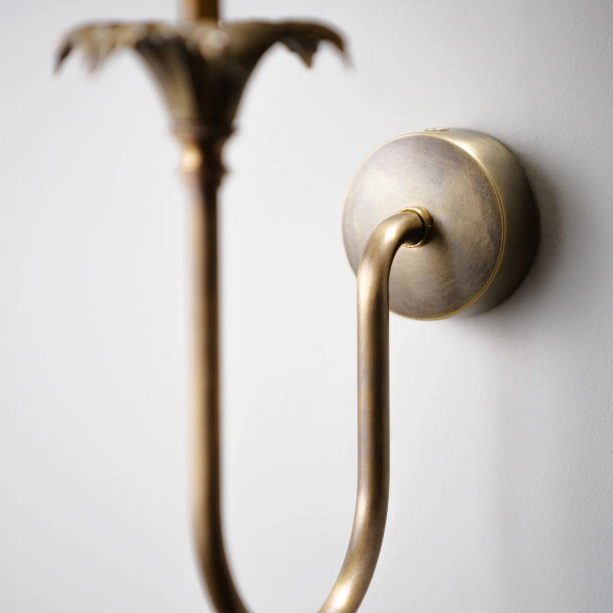 Porta Romana I Edith Wall Light