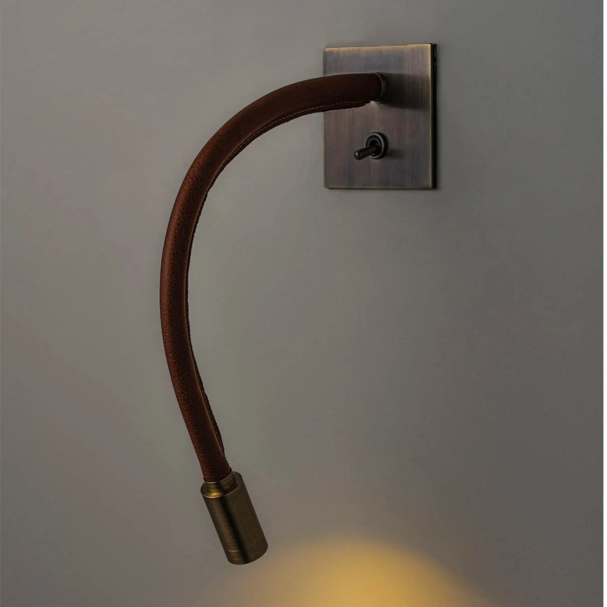 Porta Romana | Huxley Jordan Wall Light Large