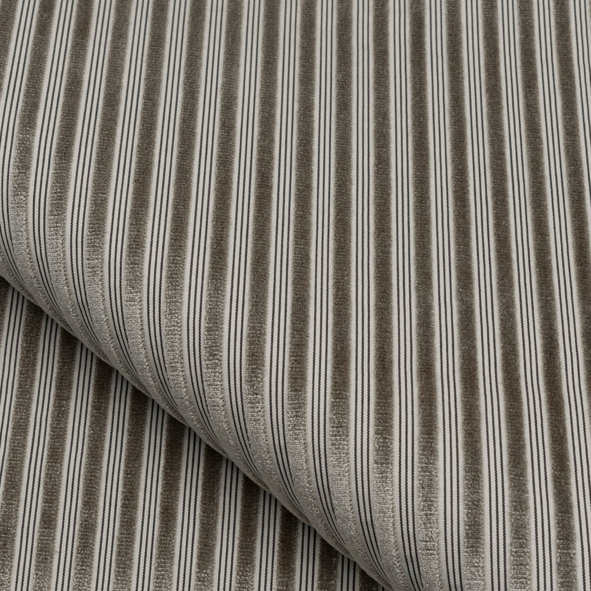 Nobilis | Manoir No 2