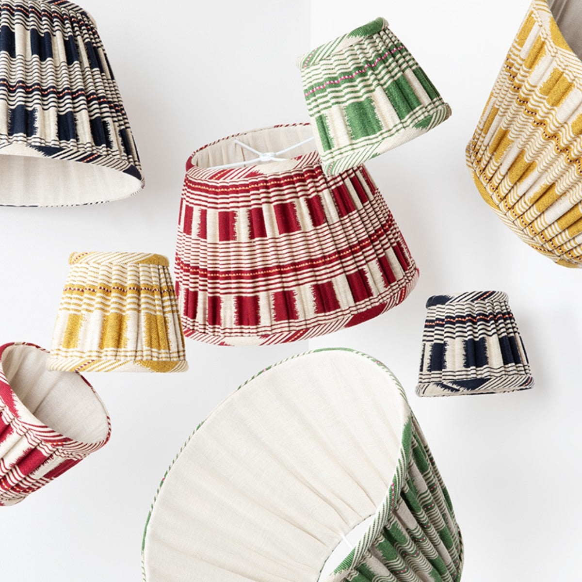Christopher Farr Cloth | 14`` Lost and Found Lampshade