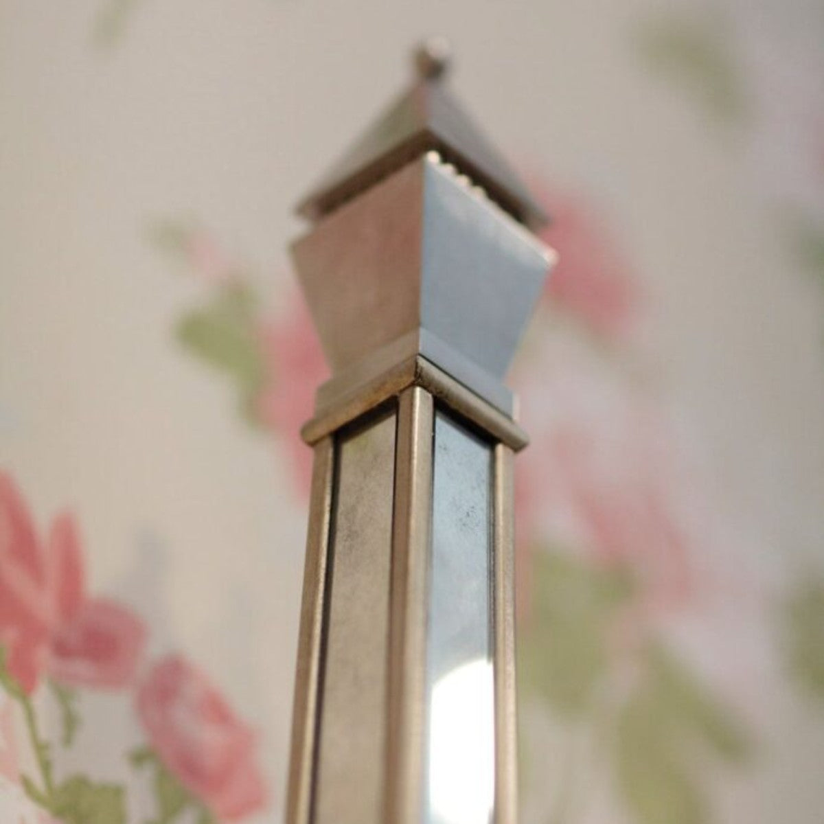 Julian Chichester | Beatrice Bed