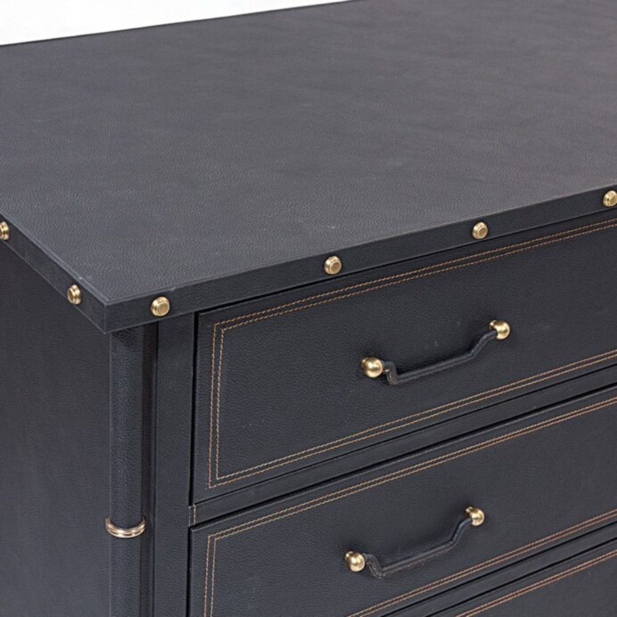 Julian Chichester | Richter Chest