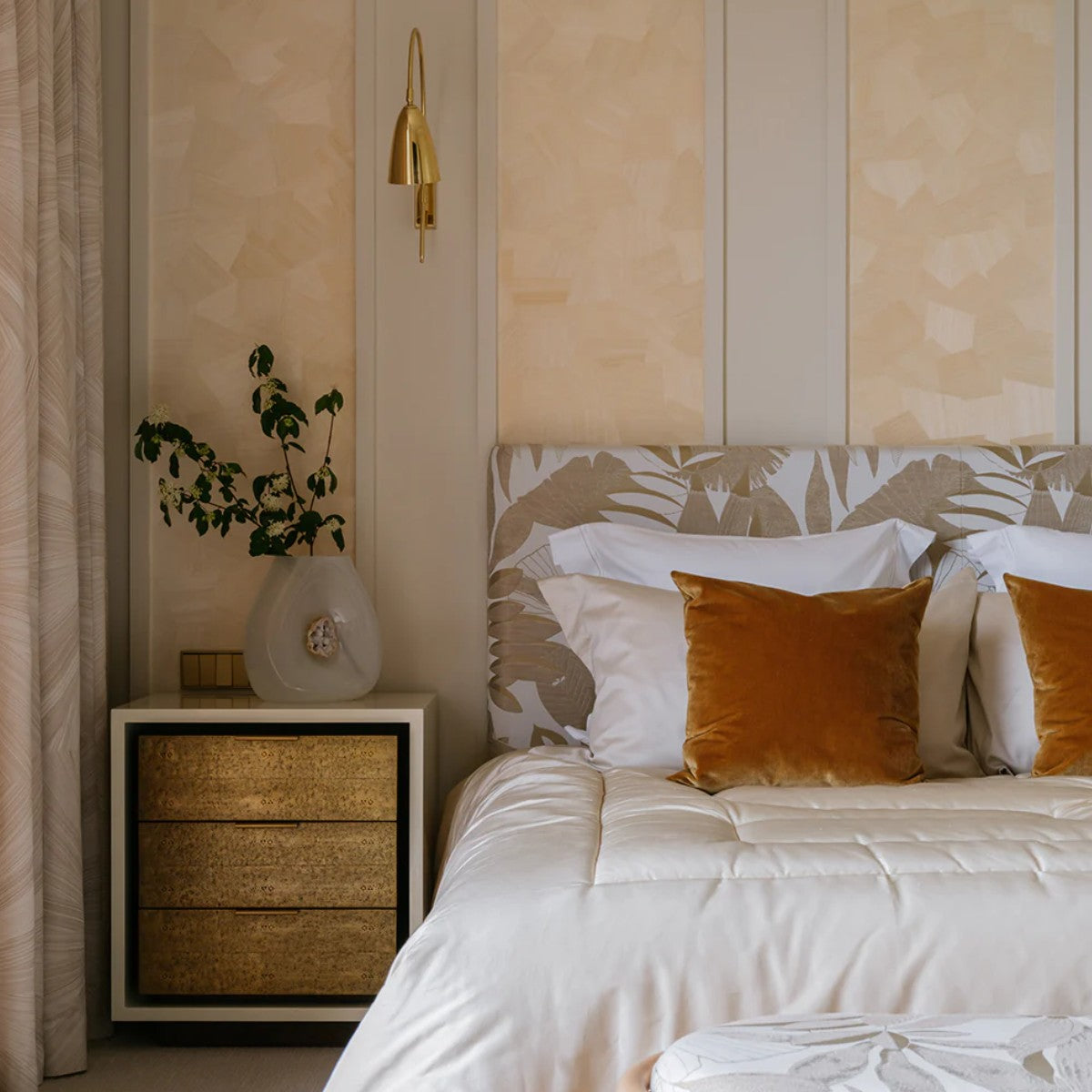 Porta Romana I Kingsley Wall Light