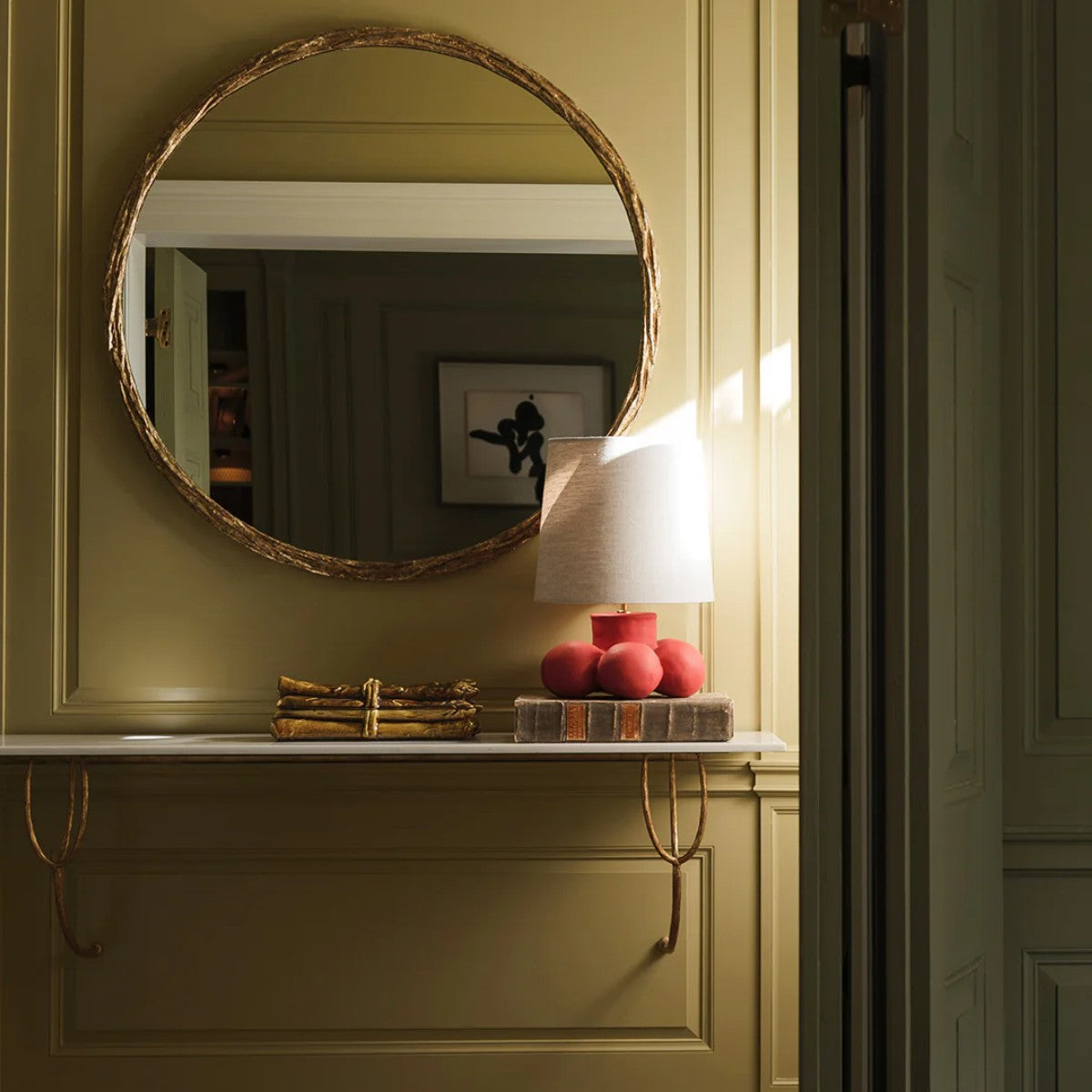 Porta Romana I Laurel Mirror Round