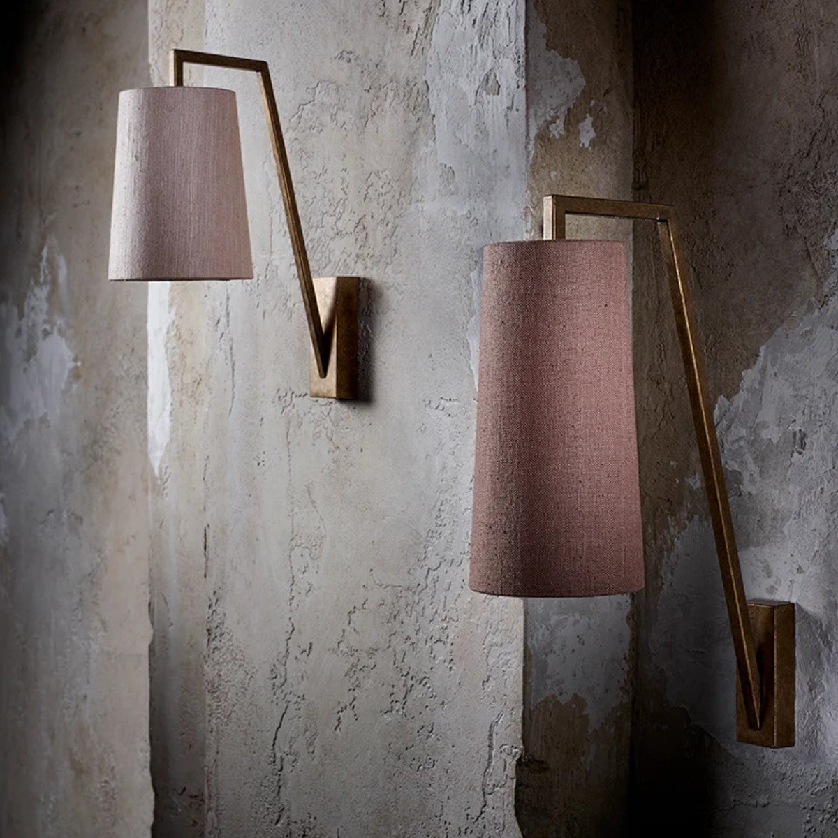 Porta Romana I Monty Wall Light Senior
