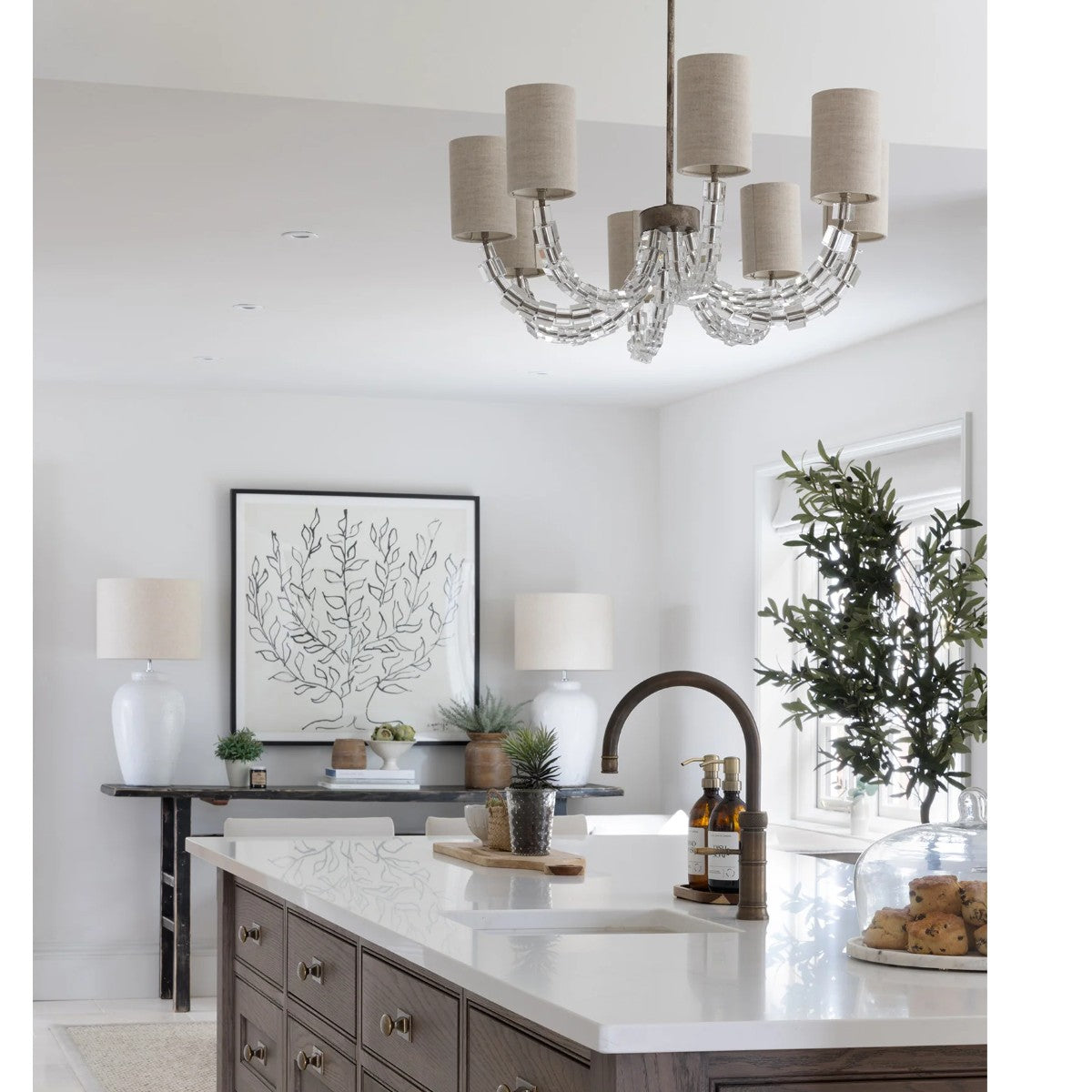Porta Romana | Round Lartigue Chandelier