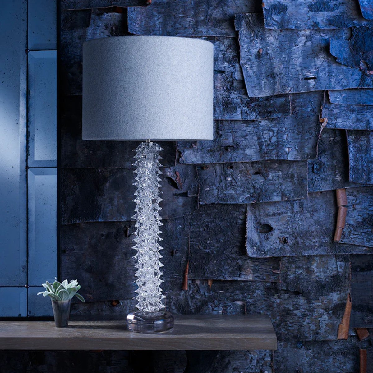 Porta Romana I Thorn Column Lamp