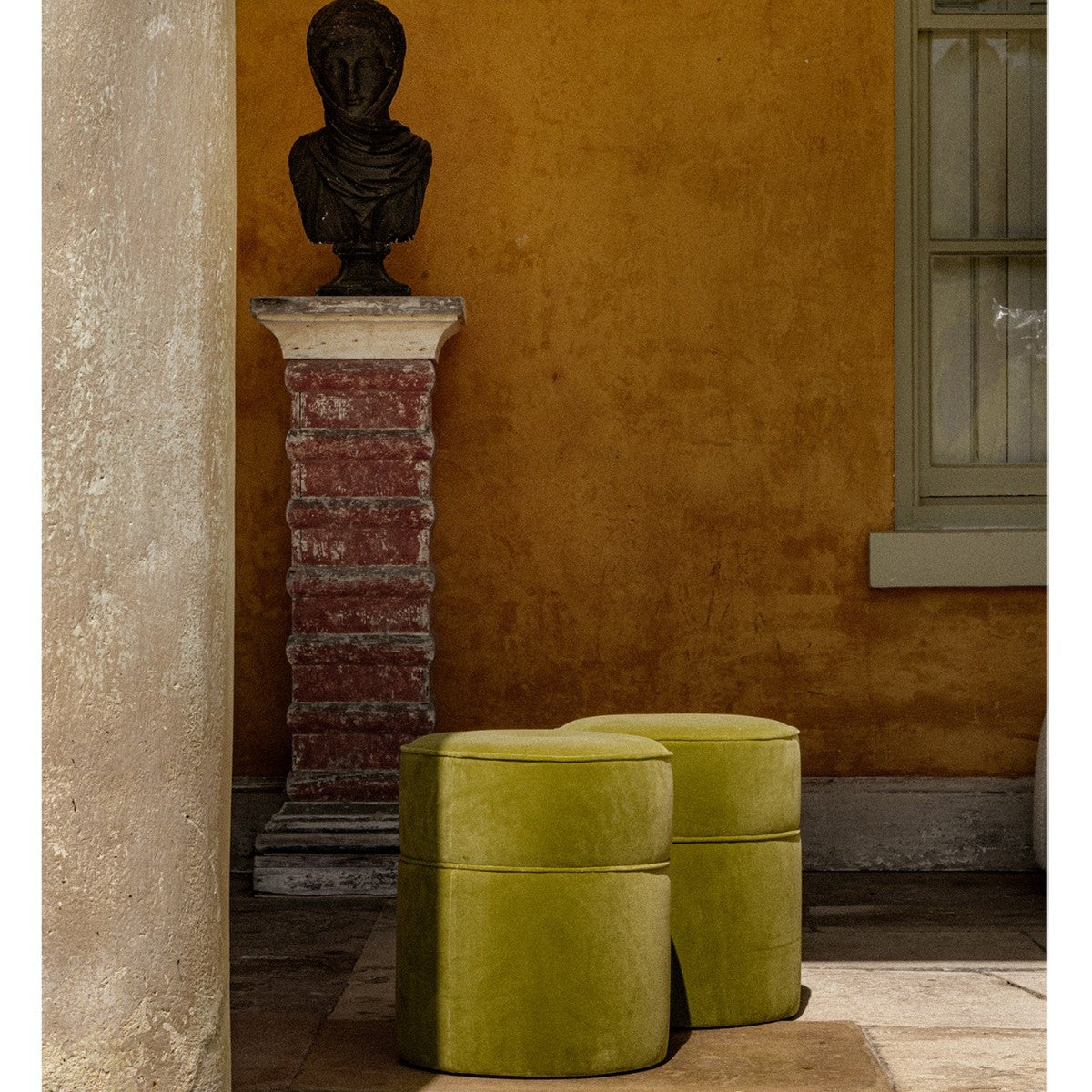 Porta Romana | Round Button Stool
