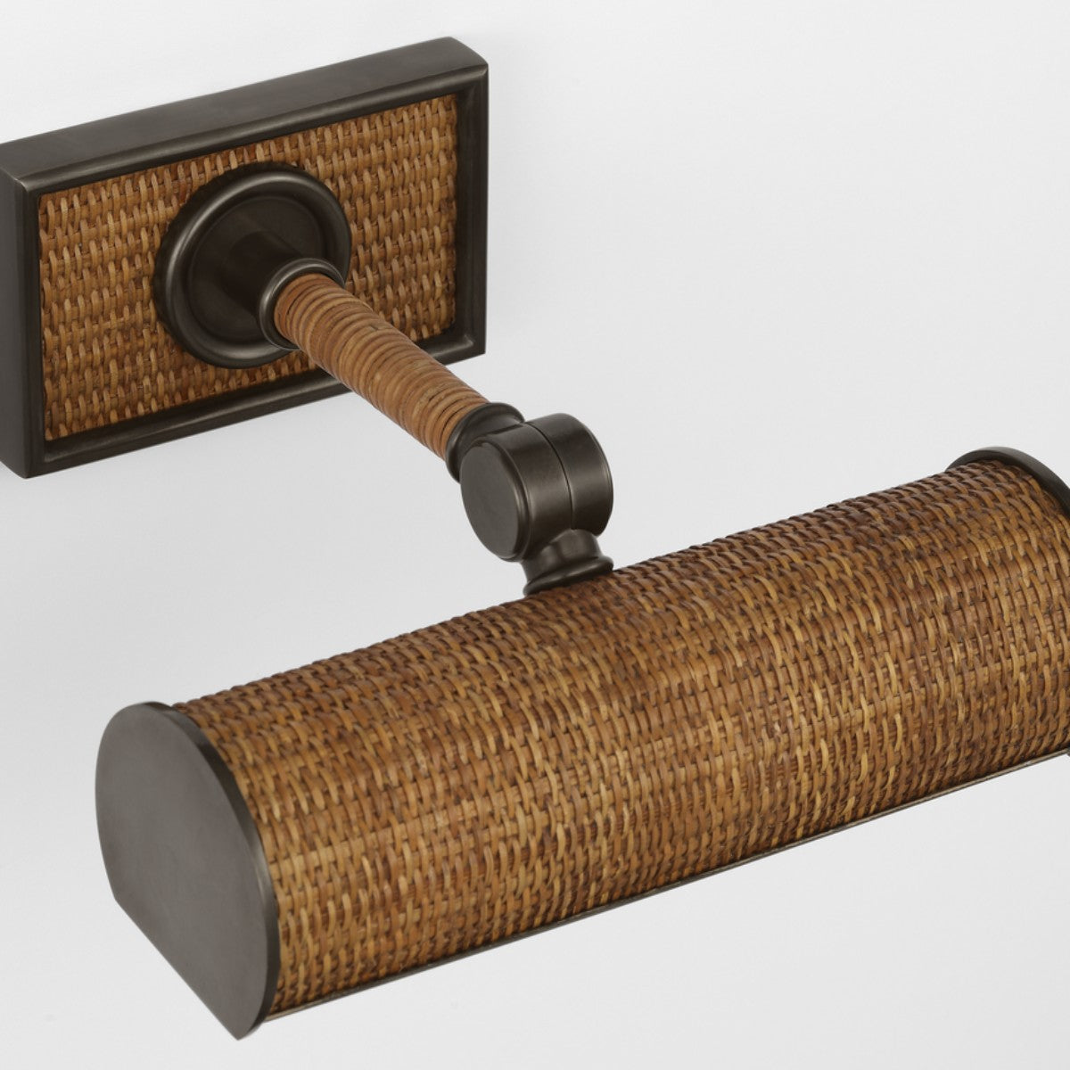 Visual Comfort | Chapman & Myers | Halwell 8`` Picture Light