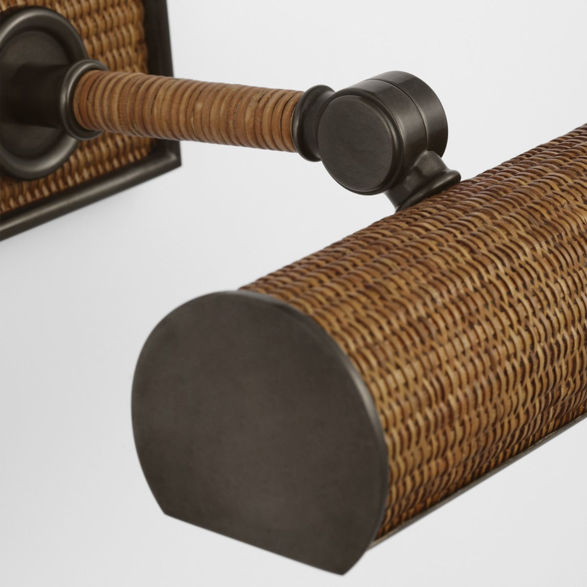 Visual Comfort | Chapman & Myers | Halwell 8`` Picture Light