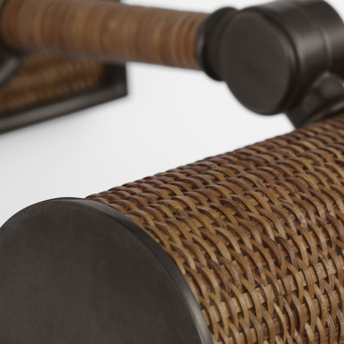 Visual Comfort | Chapman & Myers | Halwell 8`` Picture Light