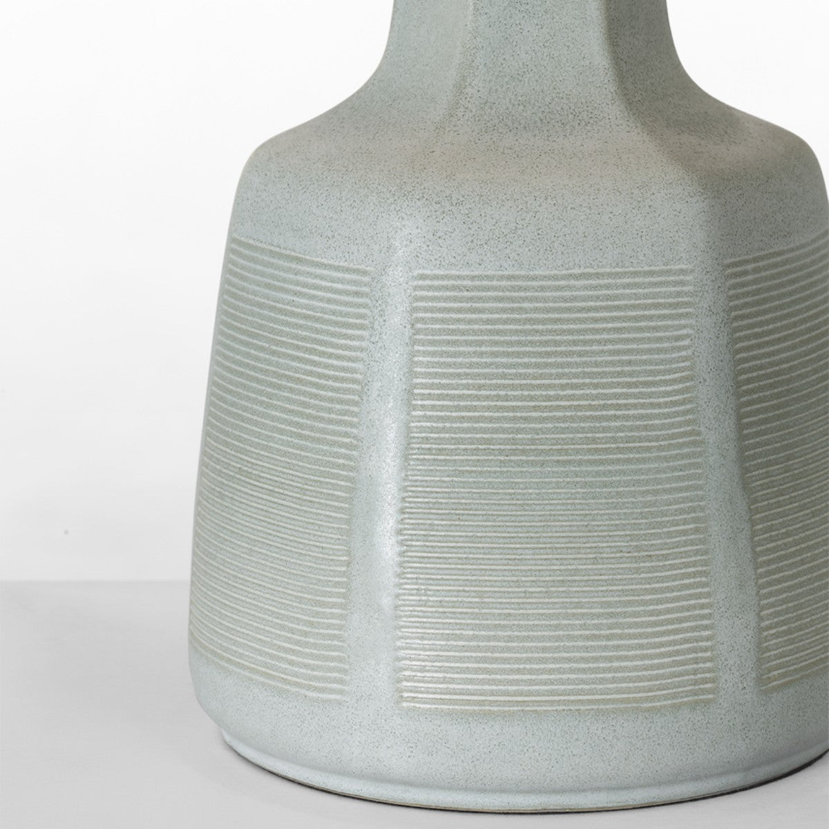 Visual Comfort | Chapman & Myers | Lerio 31`` Table Lamp