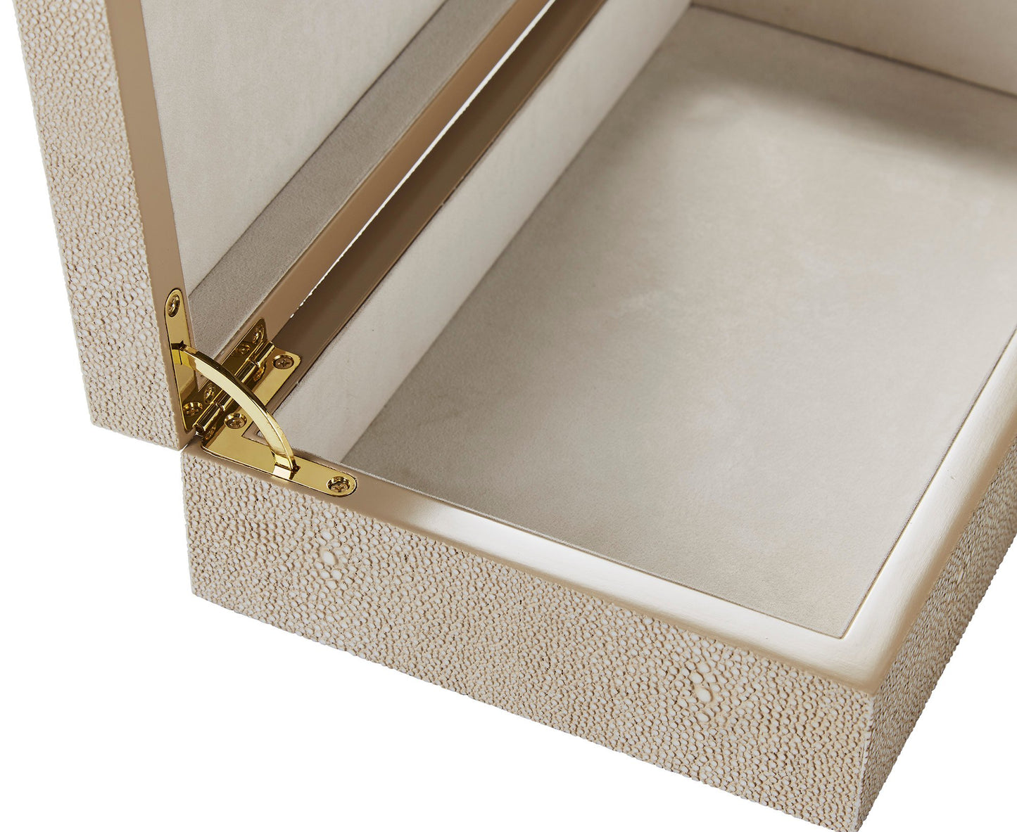 Andrew Martin | Cora Box
