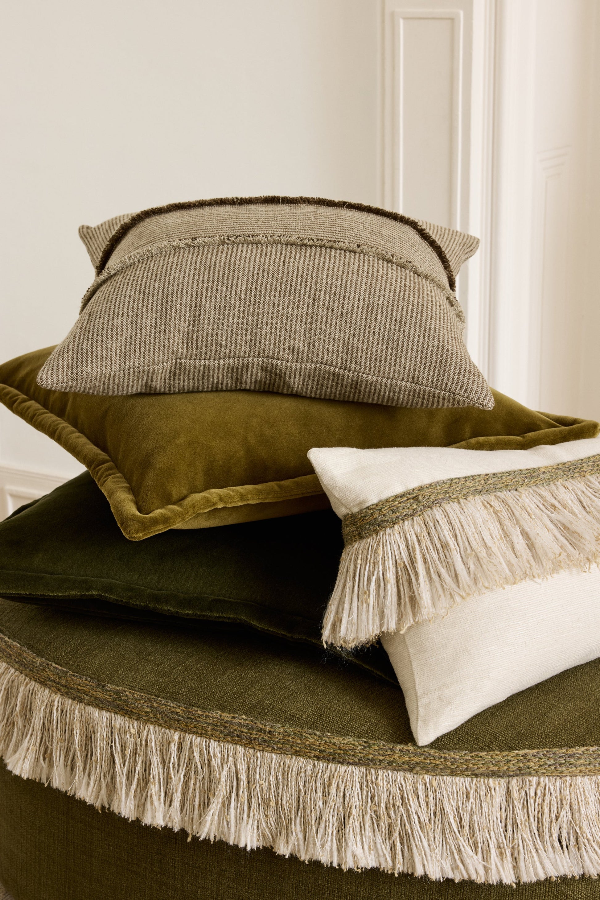 de Le Cuona | Salopette Cushion with Fringed Panels – Khaki