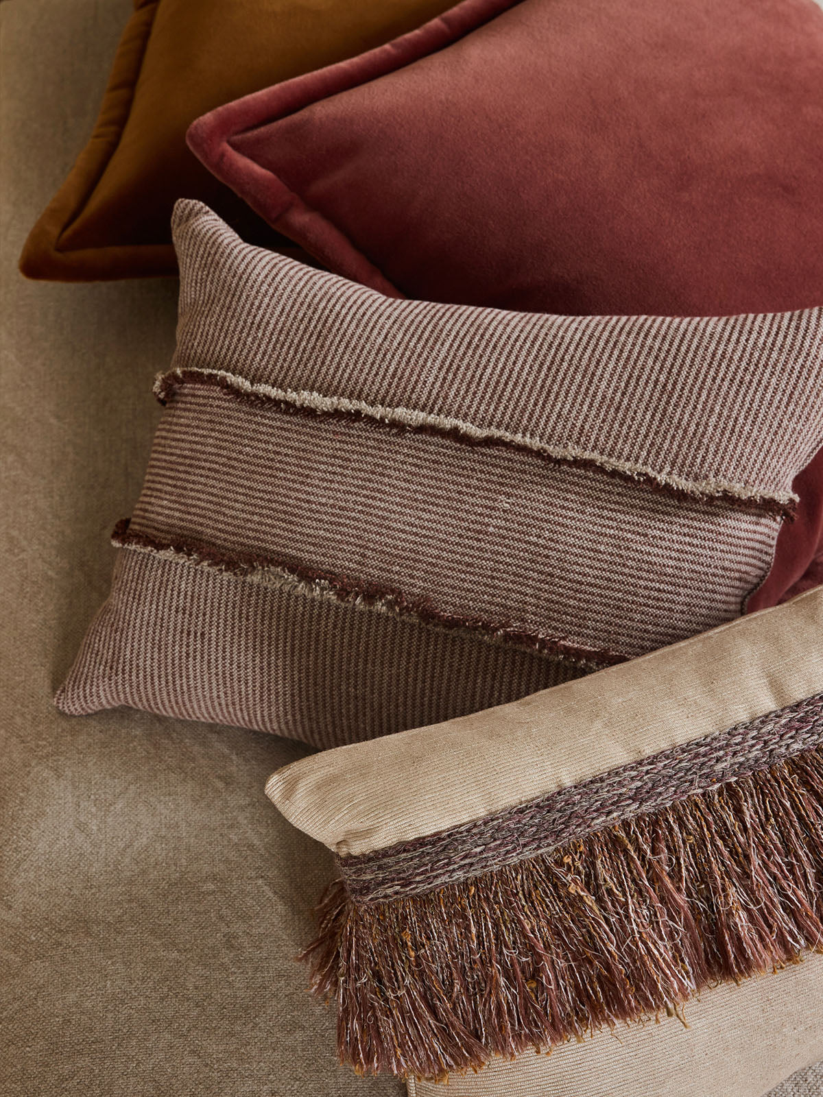 de Le Cuona | Salopette Cushion with Fringed Panels – Maroon