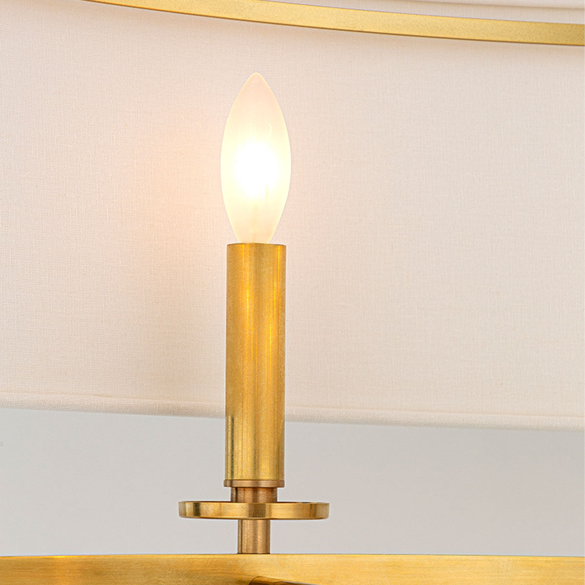 Durham Round Pendant brass detail