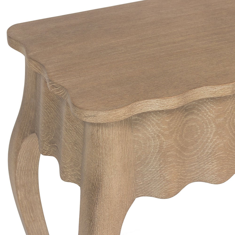 Julian Chichester | Curvy Console