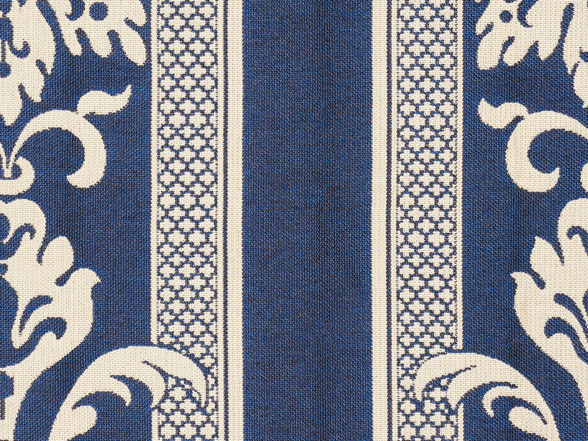Pierre Frey Luynes
