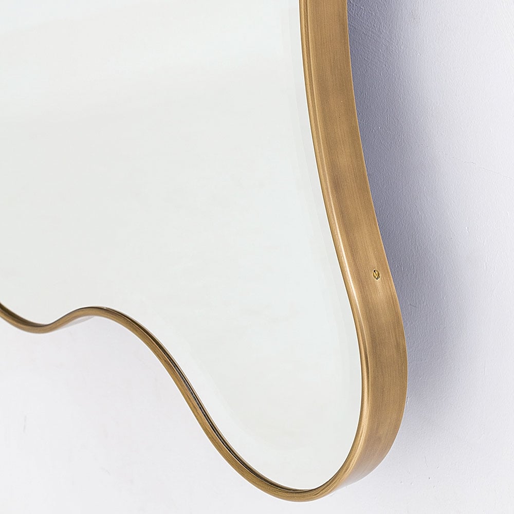 Julian Chichester | Pirelli Mirror