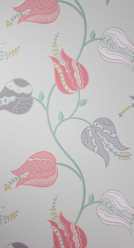 Osborne & Little | Isfahan Tulip wallcovering - W6490-02