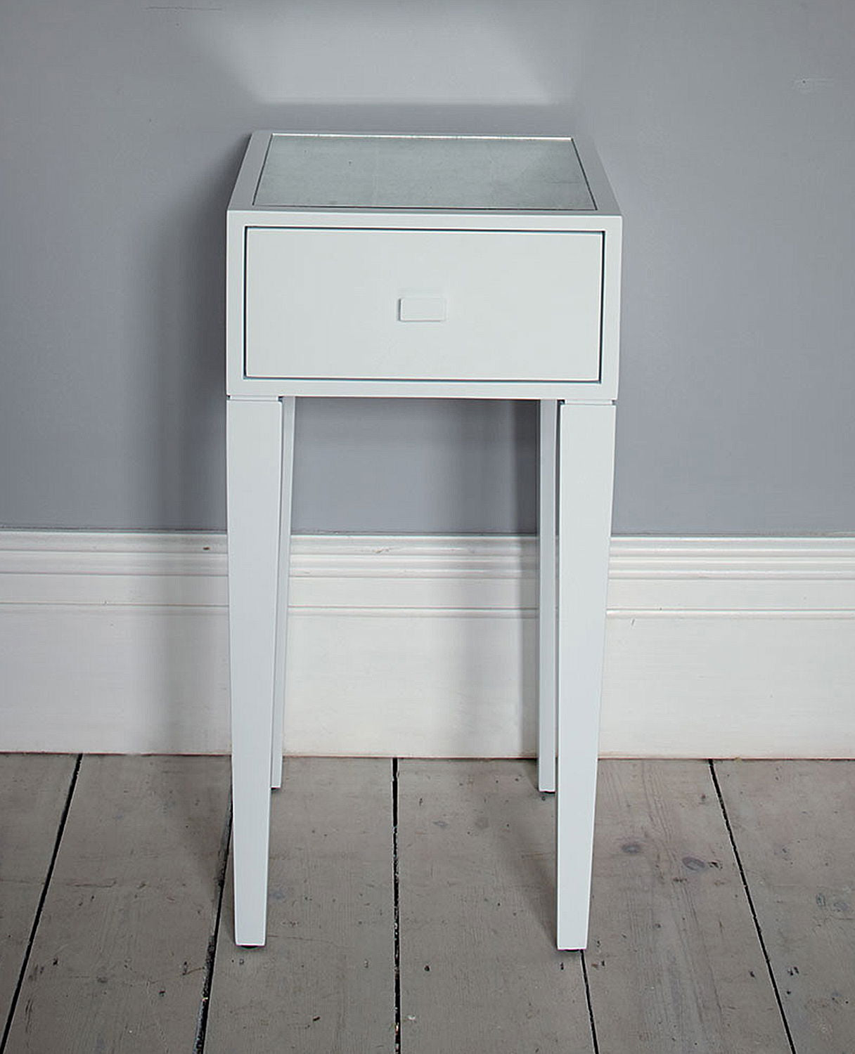 Julian Chichester | Holly Bedside