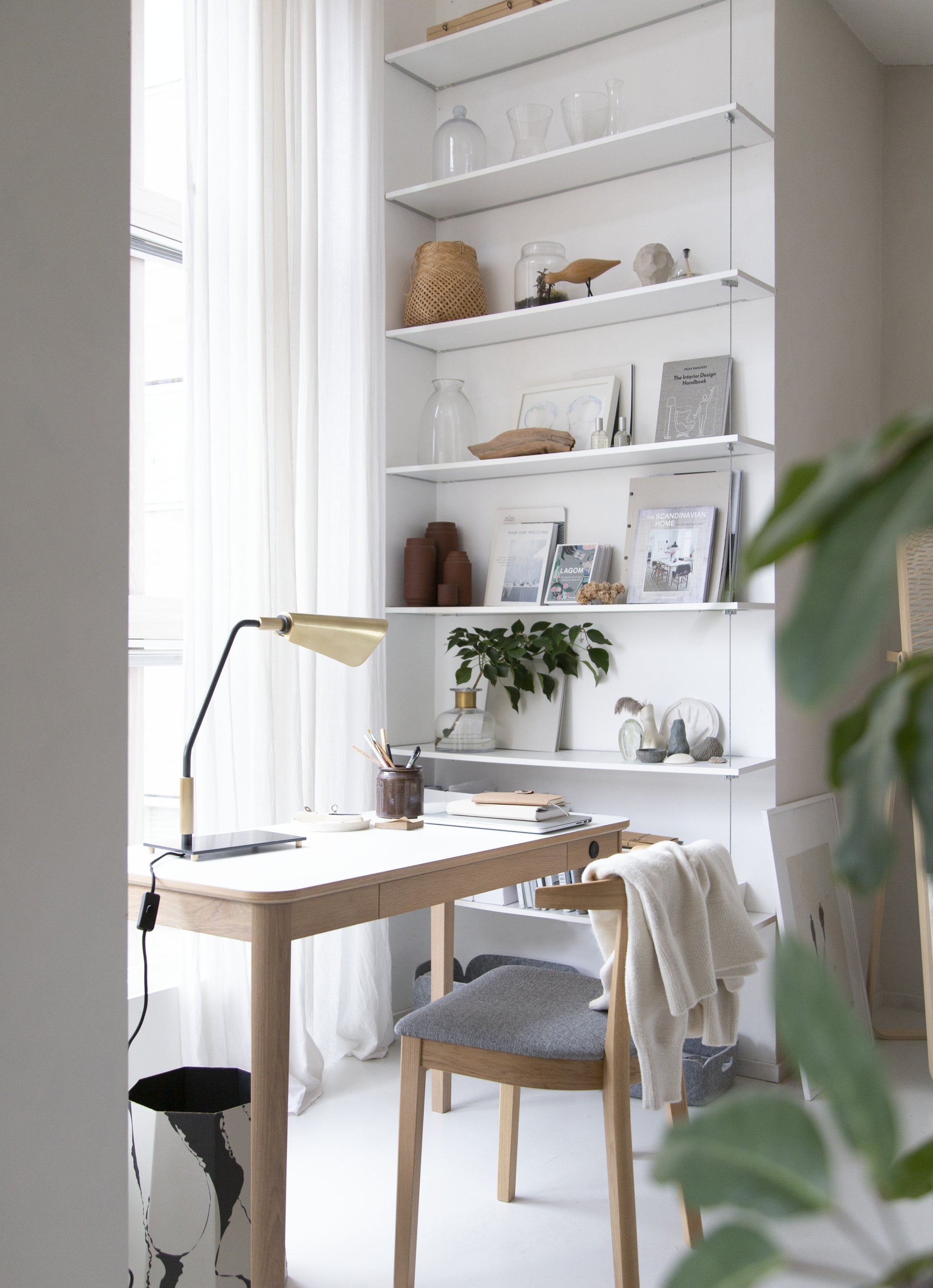 Bowery Table Lamp lifestyle