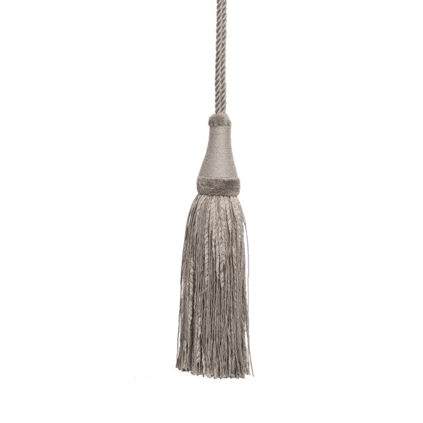 La Terre Key Tassel - Pebble