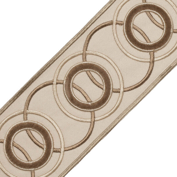 Chevallerie Appliqué Border - Amande