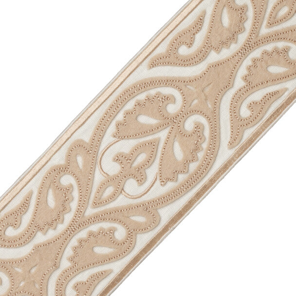 Kempinski Appliqué Border - Eggshell