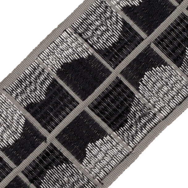 Umbriel Embroidered Border - Obsidian