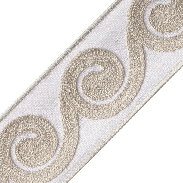 Maui Embroidered Border - White Sand