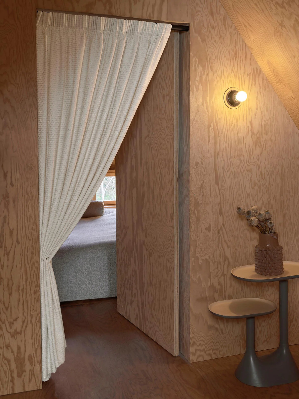 Pierre Frey Stacy — scenography