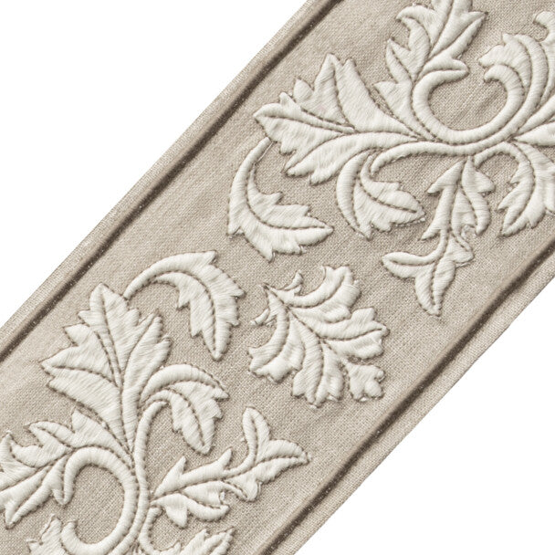 Dorset Embroidered Border - Oyster
