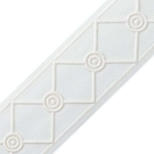 MDS Embroidered Lattice Border - White