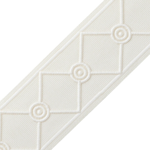 MDS Embroidered Lattice Border - Ivory